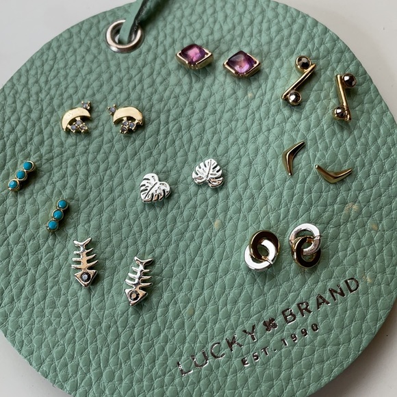 8 Lucky brand earrings set - Picture 4 of 6